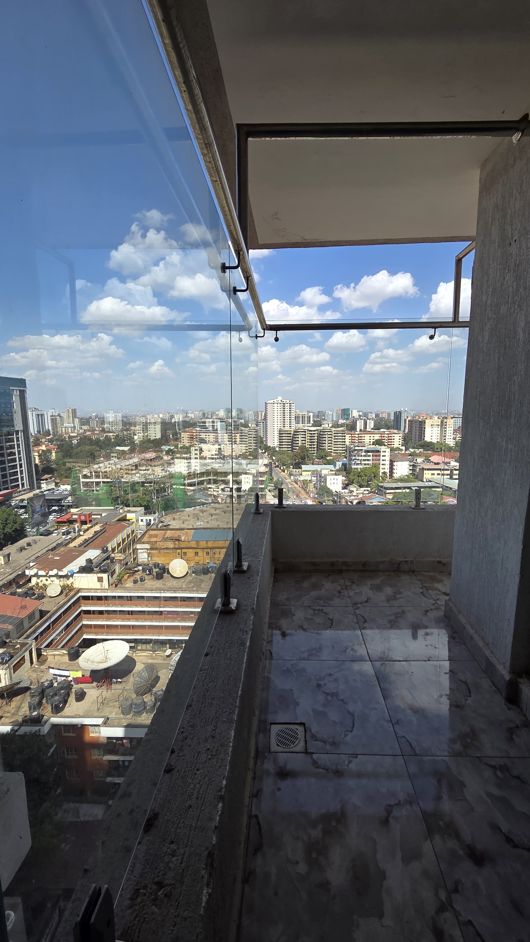 Exquisite 5 Bedroom Duplex Apartment In Prime Parklands