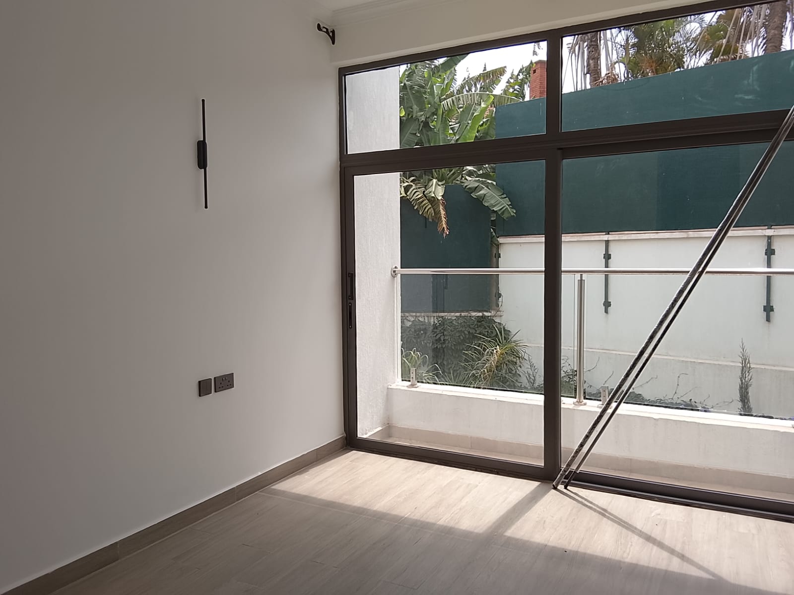 Contemporary 5 Bedroom Villa for Rent in Lavington