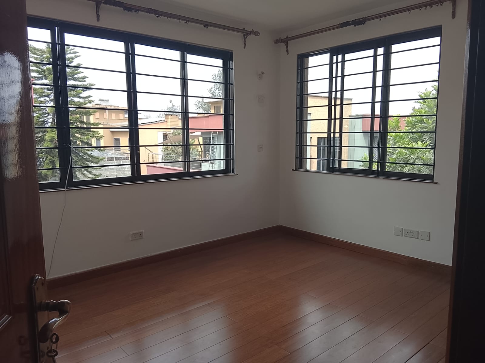 Modest 5 Bedroom Villa for Rent in  Lavington