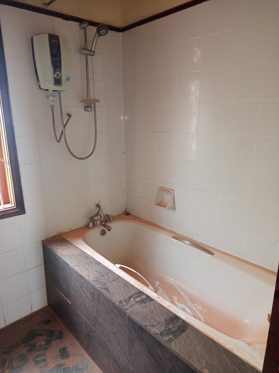 Beautifully Designed 4 Bedroom Maisonette for Rent in Lavington