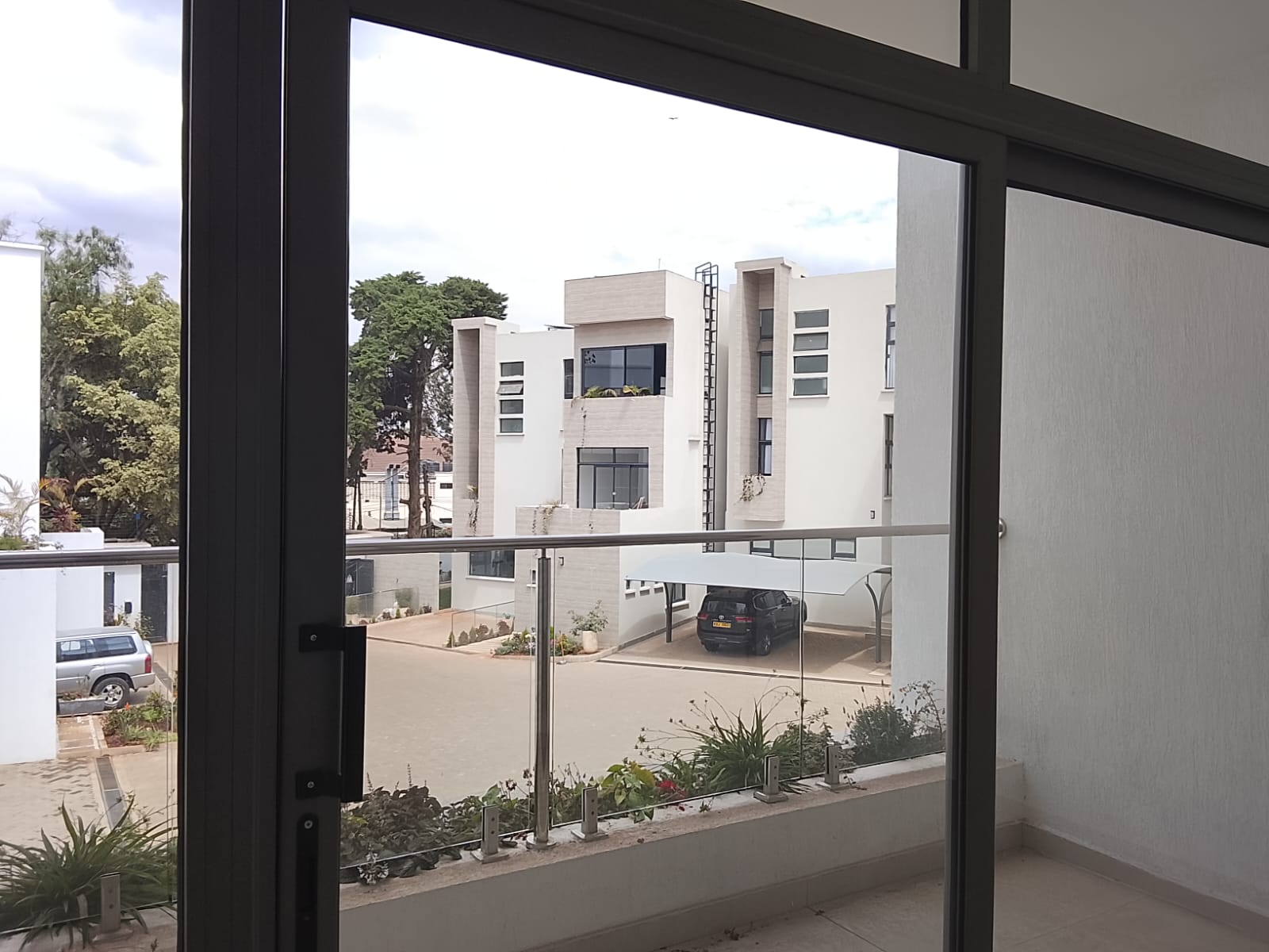 Contemporary 5 Bedroom Villa for Rent in Lavington
