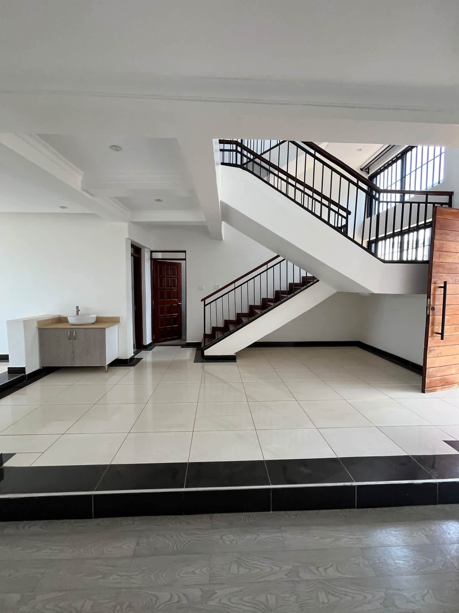 Contemporary 4 Bedroom Villas with DSQ for Rent in Ongata Rongai