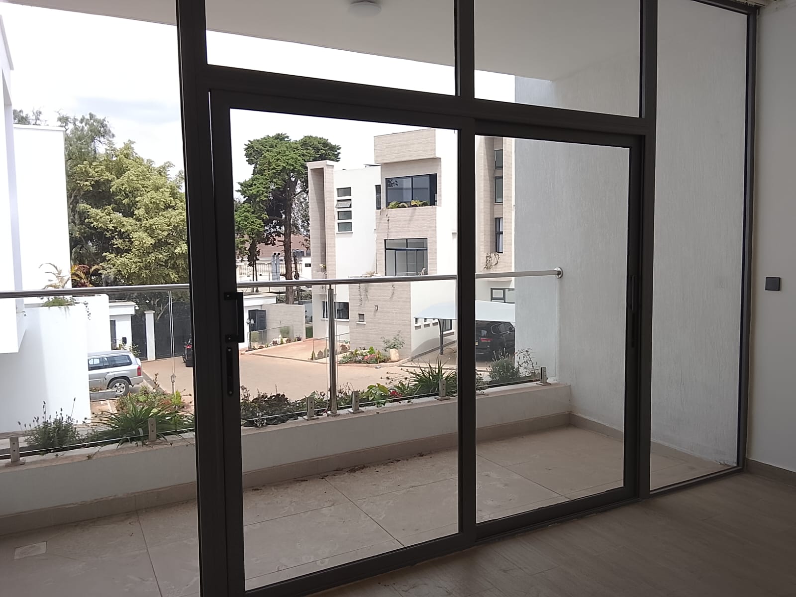 Contemporary 5 Bedroom Villa for Rent in Lavington