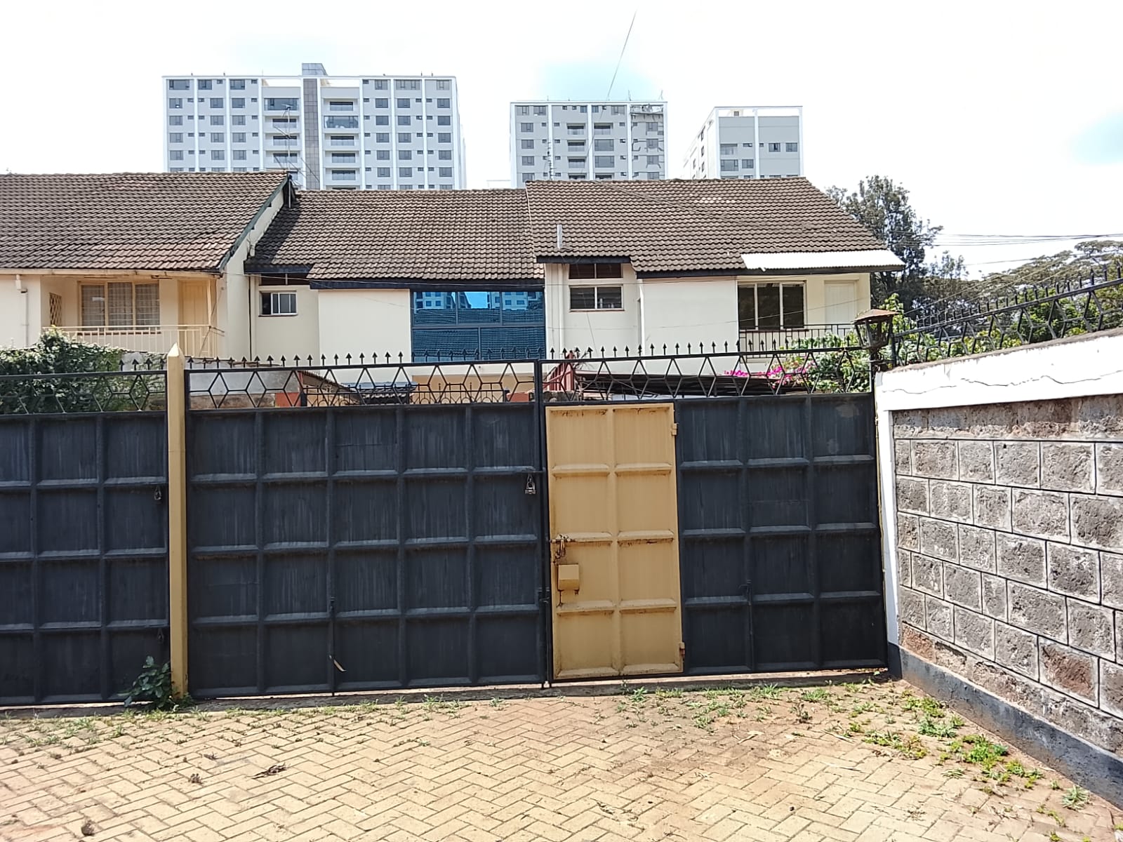 Ultra Modern 3 Bedroom Stand-Alone House with DSQ in Kilimani