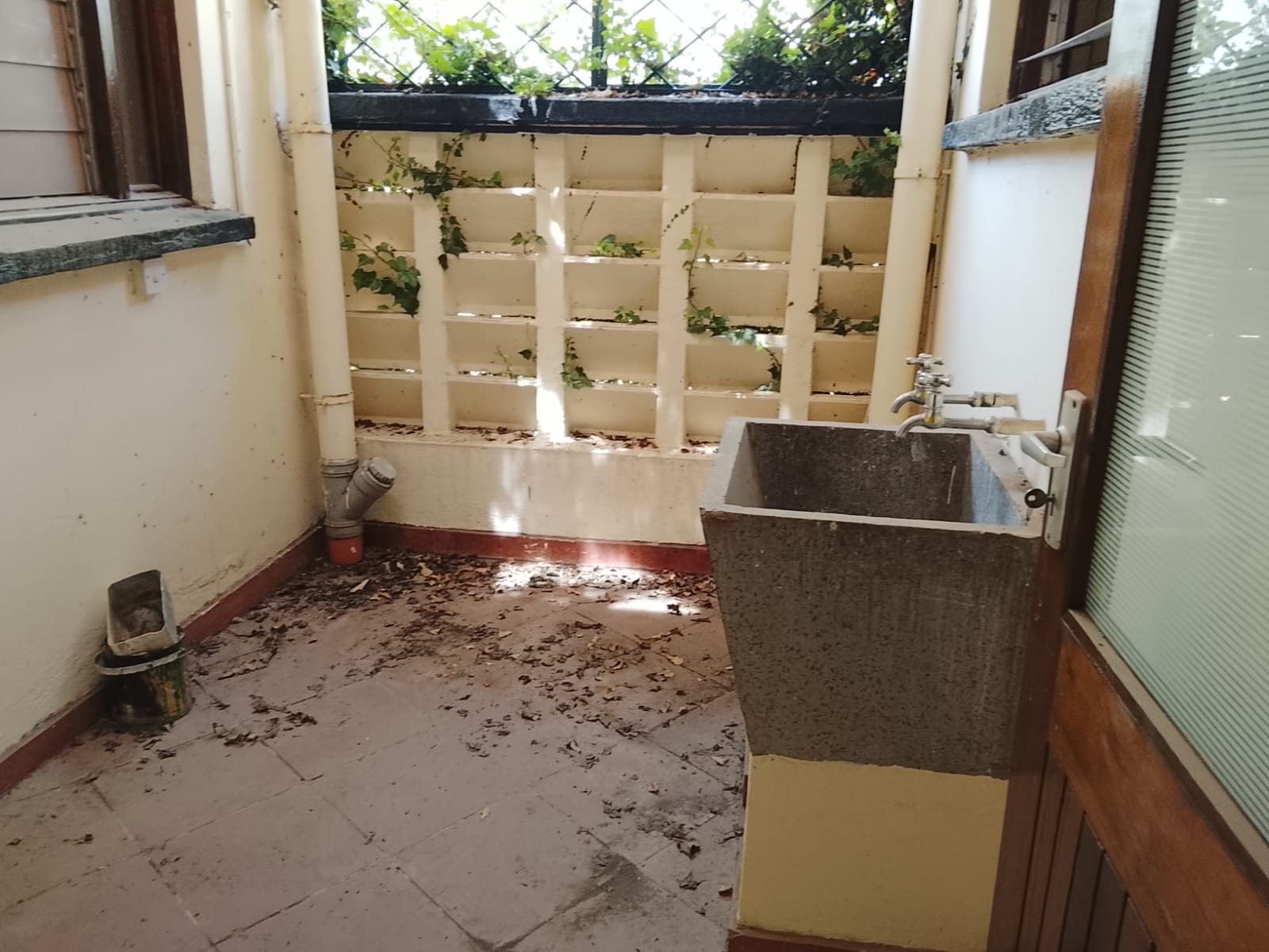 Spacious 3-Bedroom Commercial House for Rent in Lavington