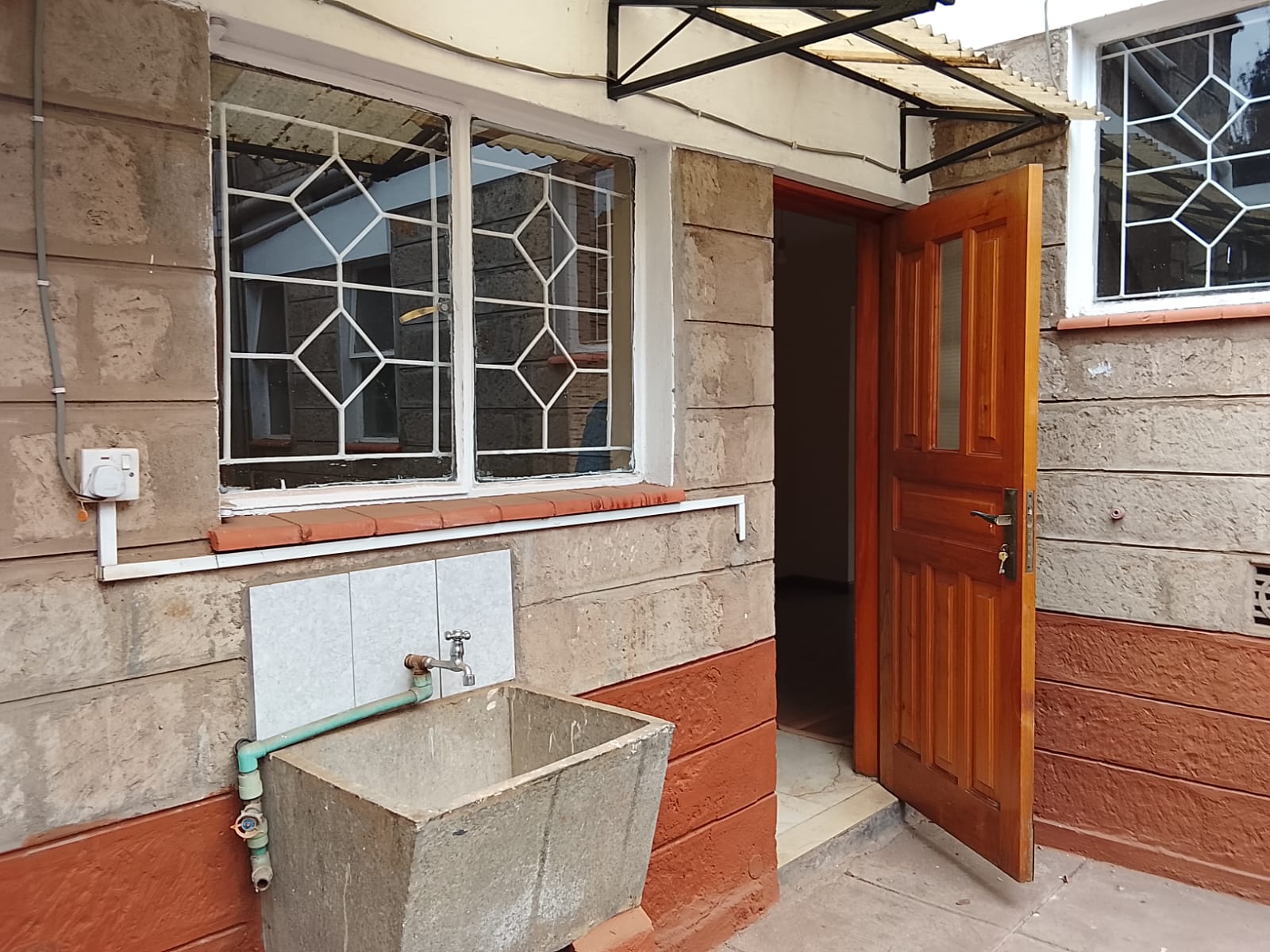 Elegant 4 Bedroom Maisonette with DSQ in Kilimani