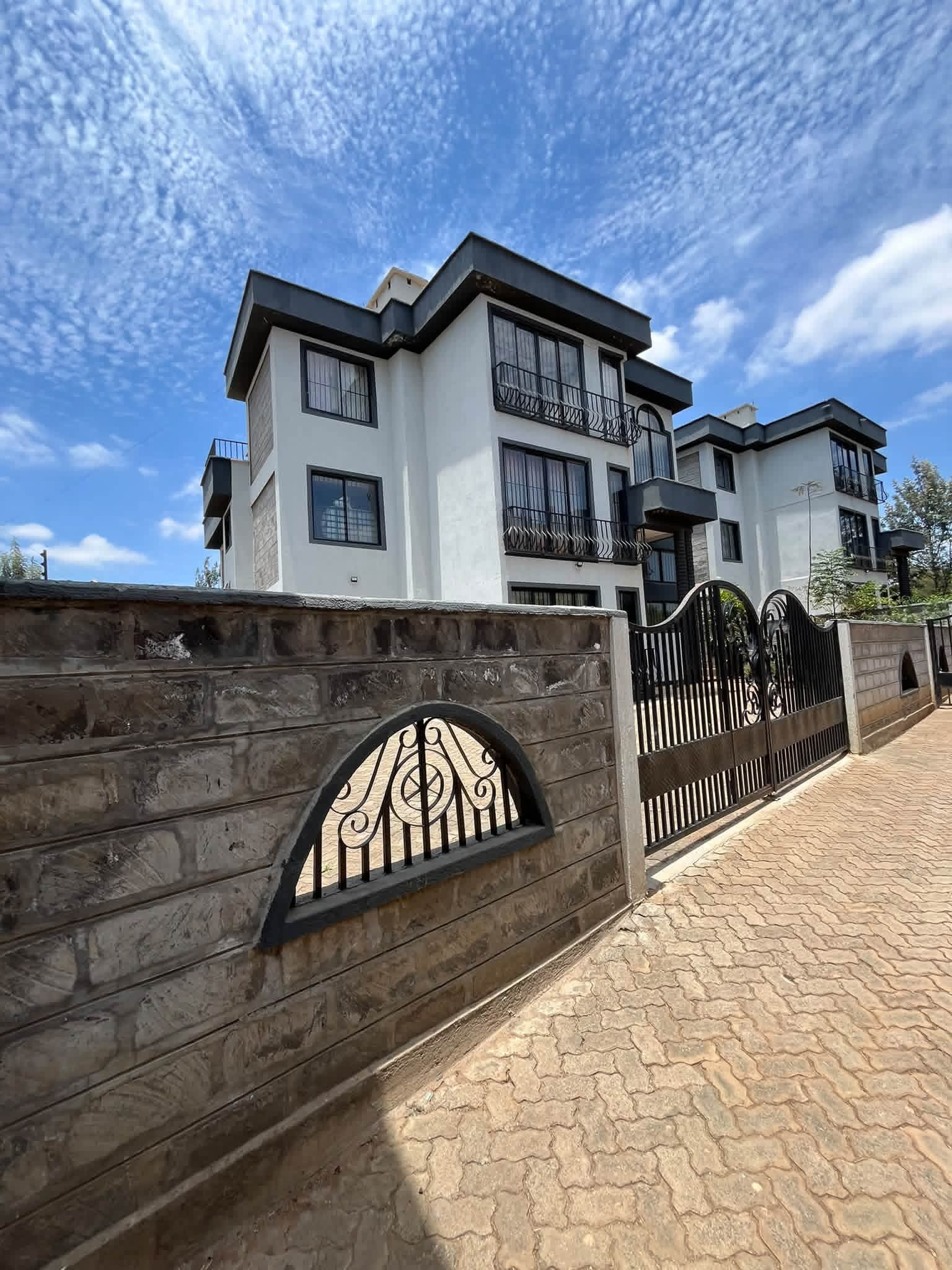 Contemporary 4 Bedroom Villas with DSQ for Rent in Ongata Rongai