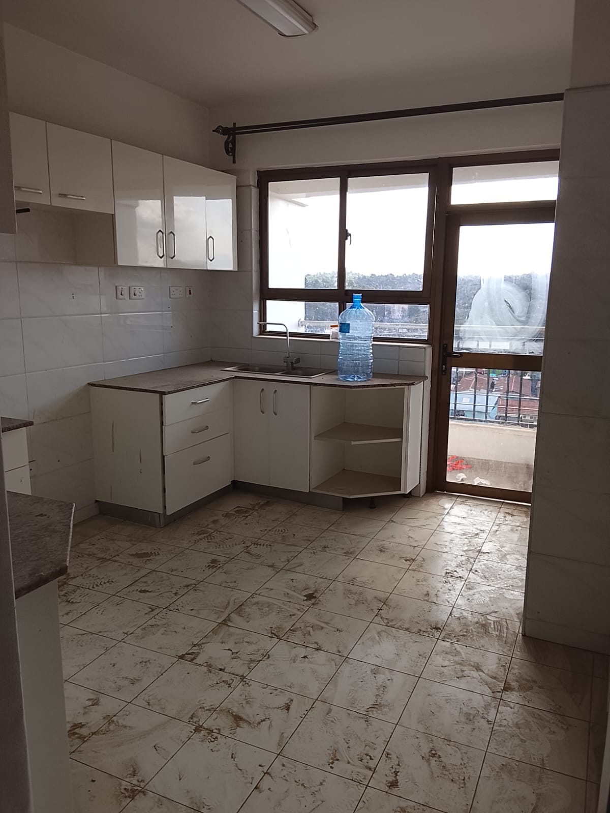 Modern 3 Bedroom Apartment for Rent in Ngong Road
