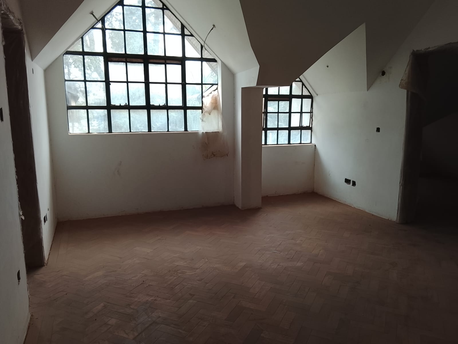Modern 5 Bedroom Villa with DSQ for Rent in Lavington