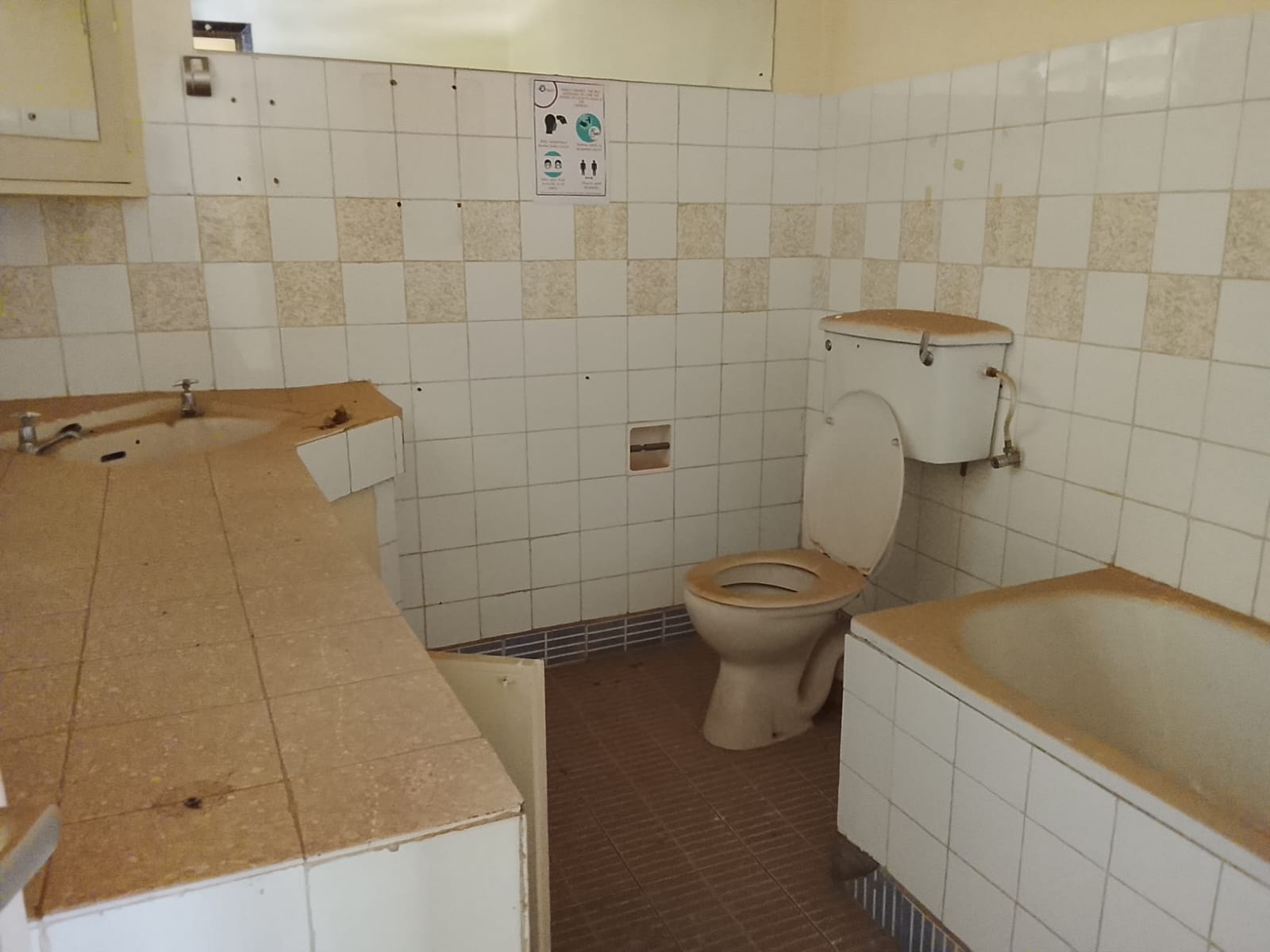 Spacious 3-Bedroom Commercial House for Rent in Lavington