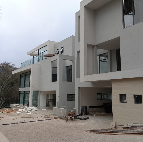 Grand 9 Bedroom Villa in Lavington, Apple Cross Road.