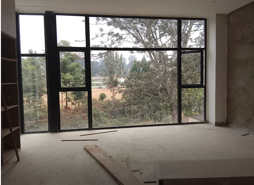 Grand 9 Bedroom Villa in Lavington, Apple Cross Road.