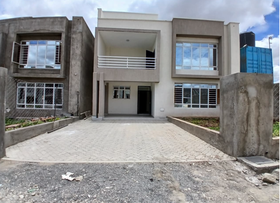 Prestigious 4 Bedroom Bungalow with DSQ in Athi River, Lukenya Plains