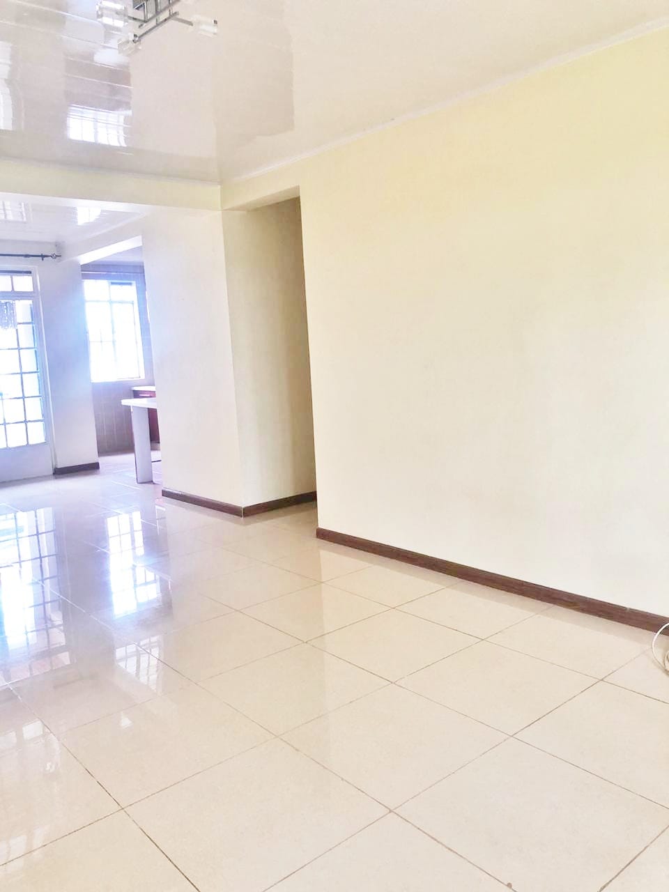ELEGANT 2 BEDROOM APARTMENT FOR SALE _ JACARANDA GARDENS.