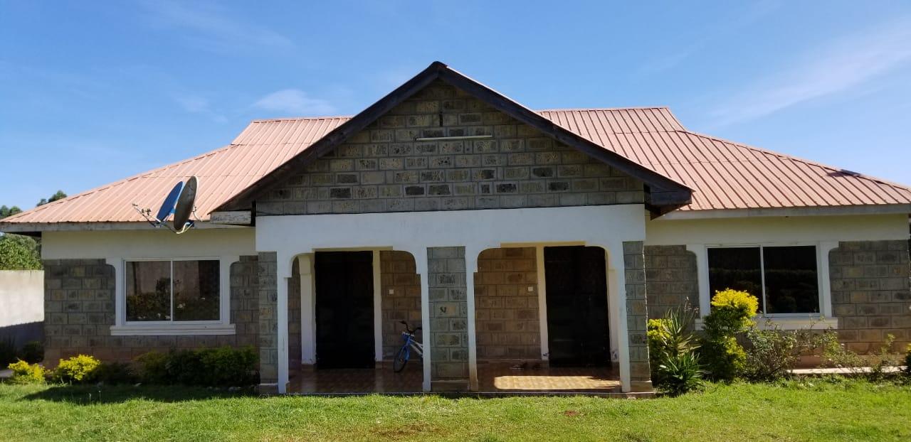 4 BEDROOM  SPACIOUS ENSUIT.