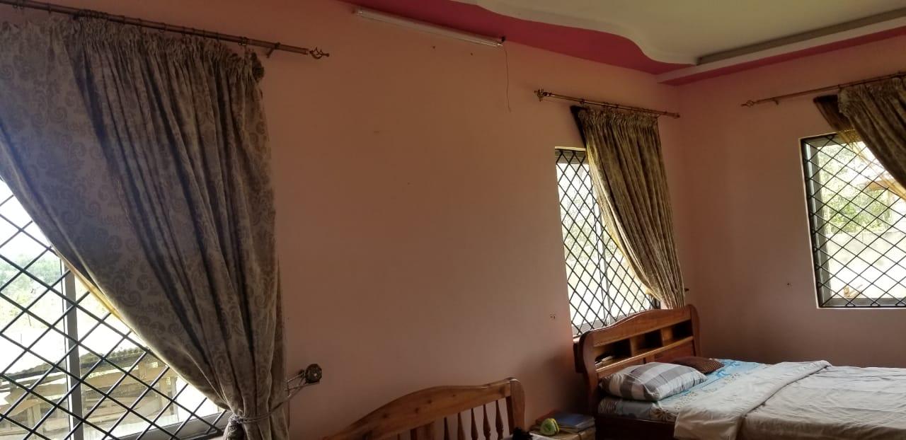 4 BEDROOM  SPACIOUS ENSUIT.