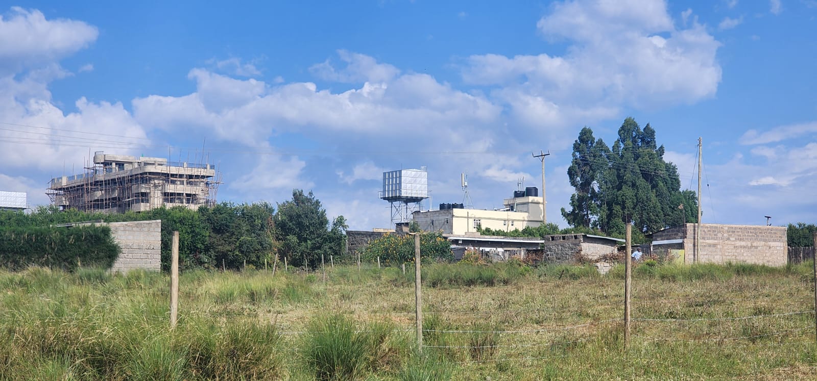 NANYUKI PLOTS FOR SALE / 50 BY 100 AT 2.1 M ONLY .