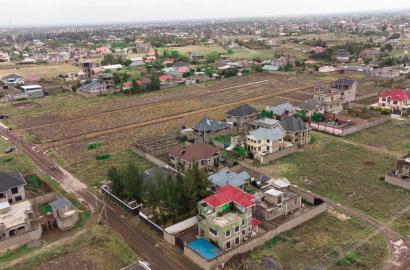 PRIME 40 BY 60 PLOT FOR SALE IN  KAMULU.