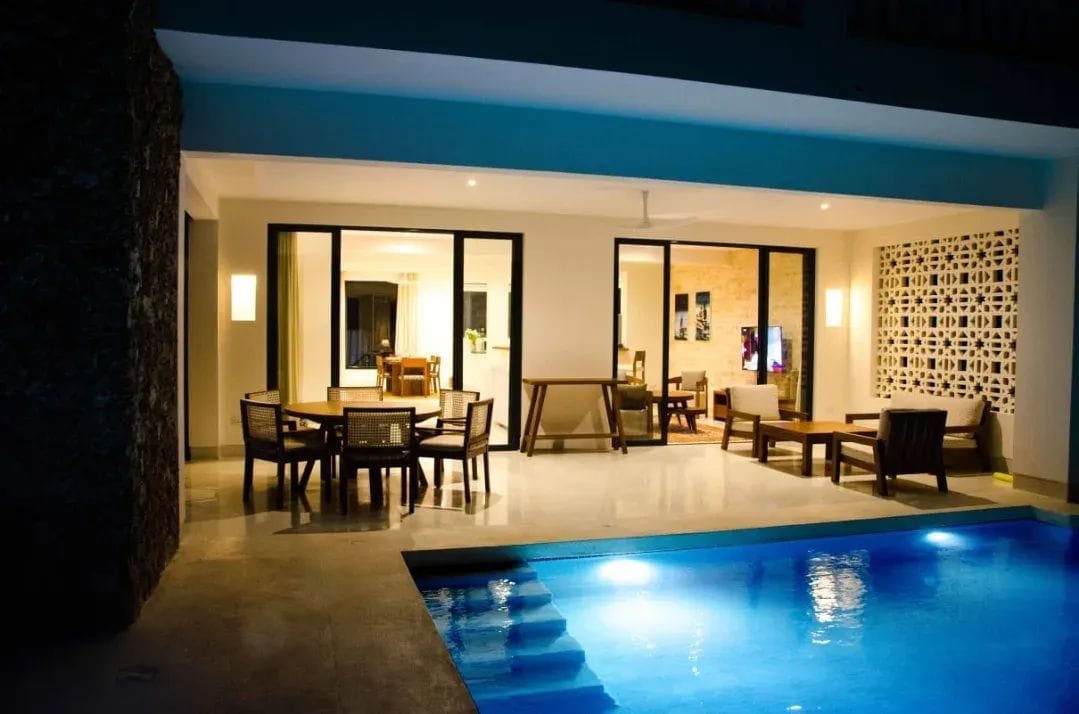 Discover over 30  stunning options  holiday villas available for August Gate aways. in Diani.