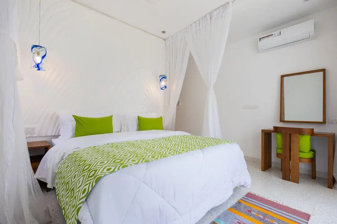 Discover over 30  stunning options  holiday villas available for August Gate aways. in Diani.