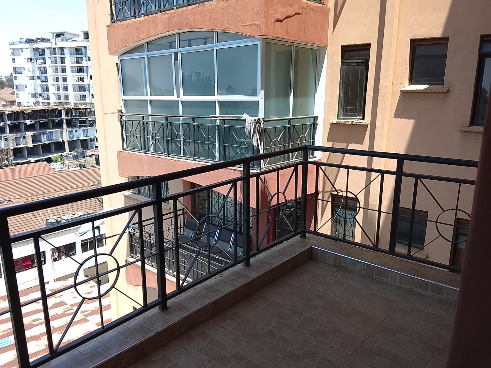 Prestigious 1,116 SQFT Office for Rent in Hurlingham