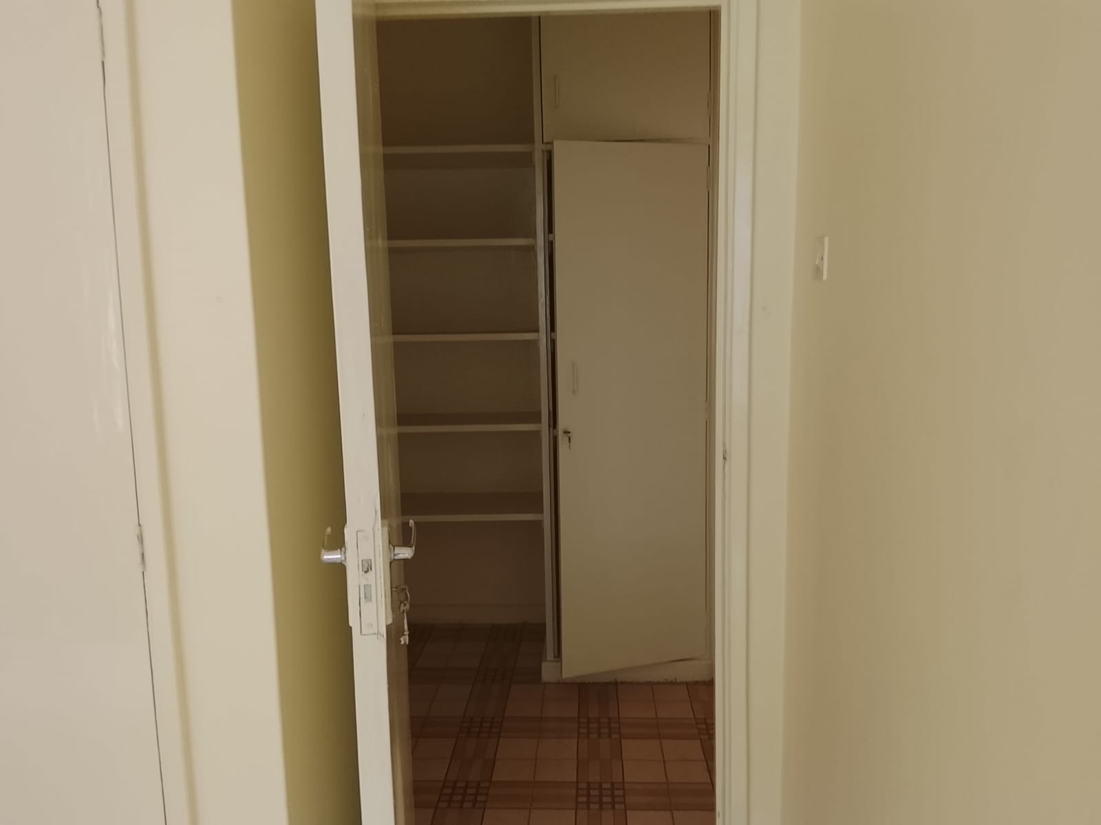 Elegant 2 Bedroom Ground-Floor Apartment for Rent in Hurlingham