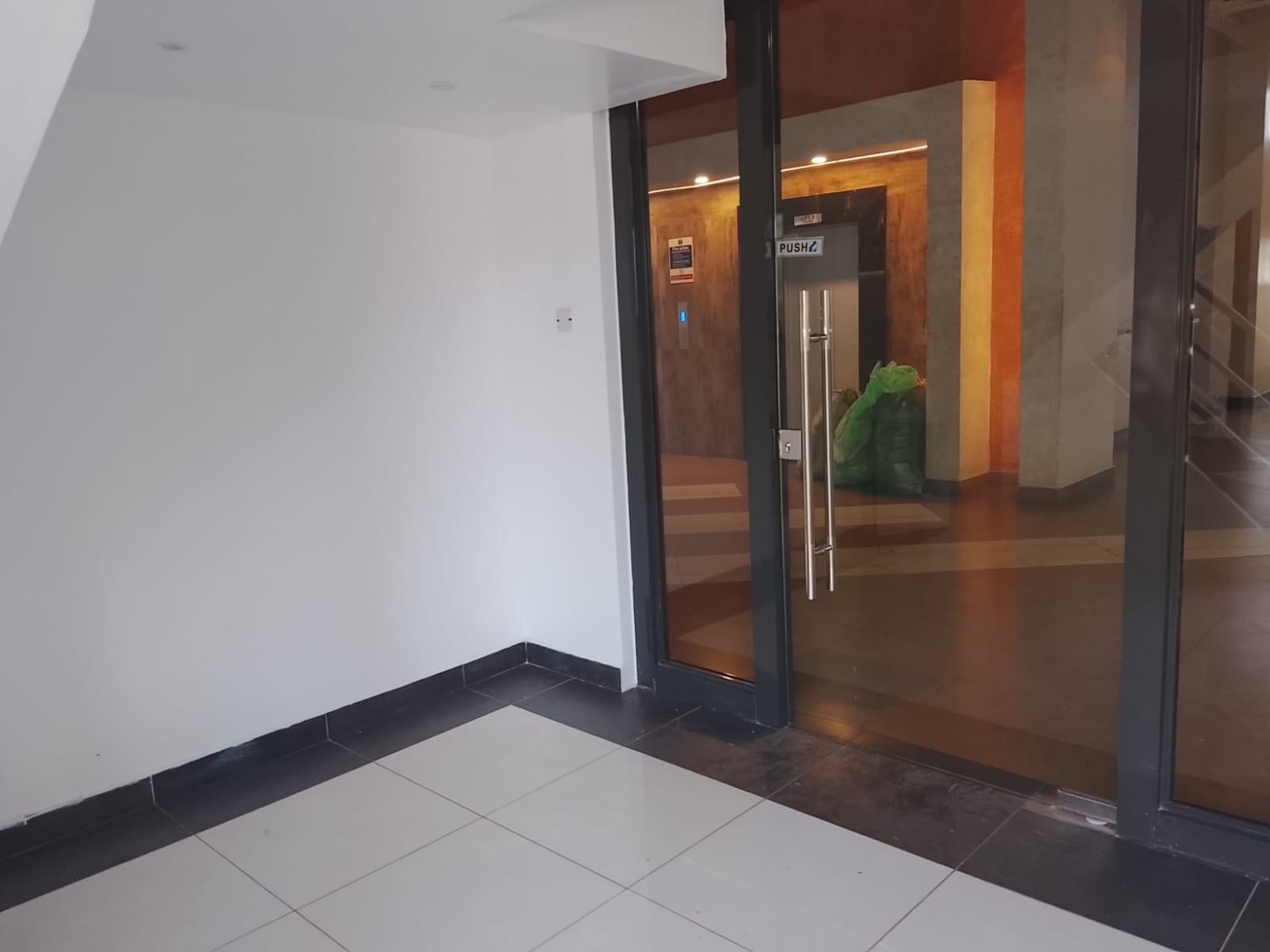Contemporary 350 SQFT Shop Space for Rent in Hurlingham