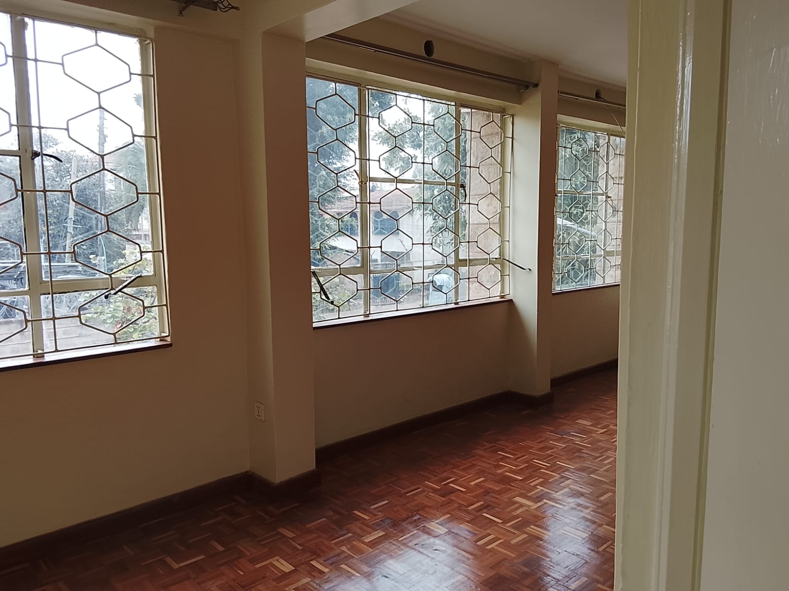 Elegant 2 Bedroom Ground-Floor Apartment for Rent in Hurlingham