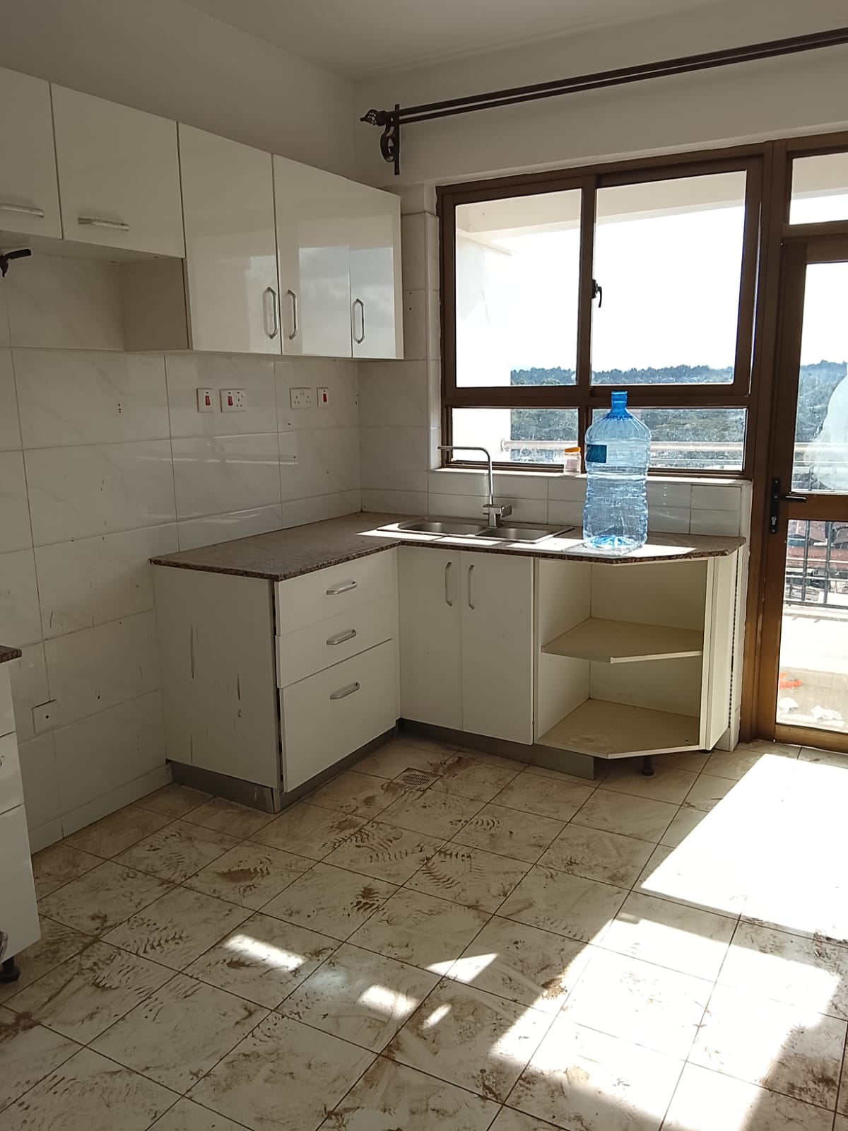 Modern 3 Bedroom Apartment for Rent in Ngong Road