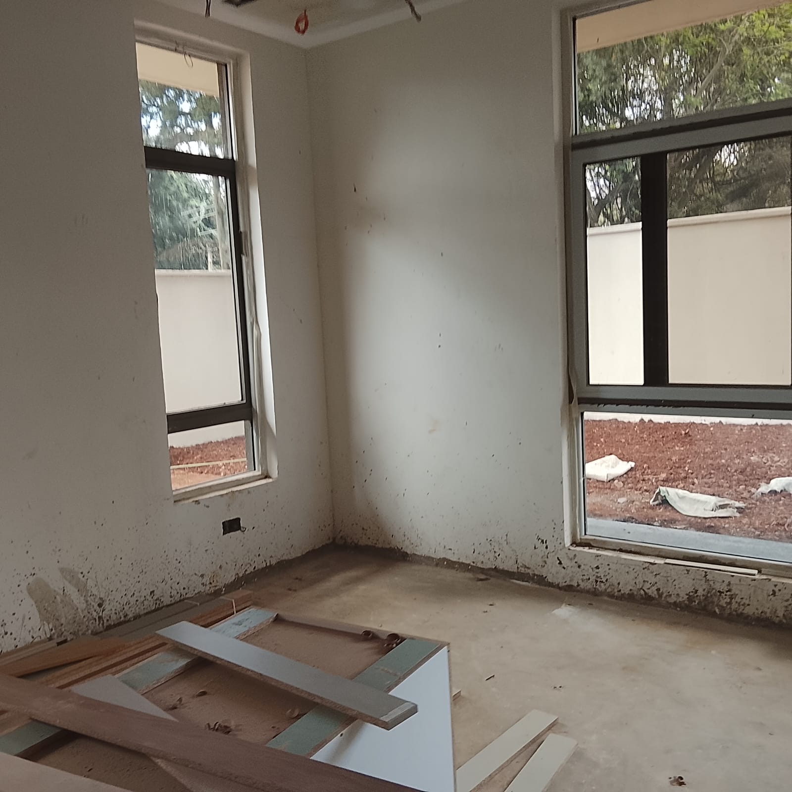 Sophiscated 5 Bedroom Villa with DSQ for Rent in Lavington