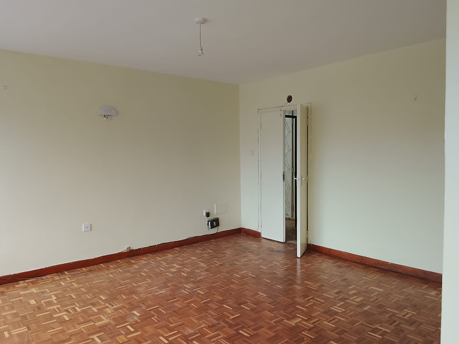 Elegant 2 Bedroom Ground-Floor Apartment for Rent in Hurlingham