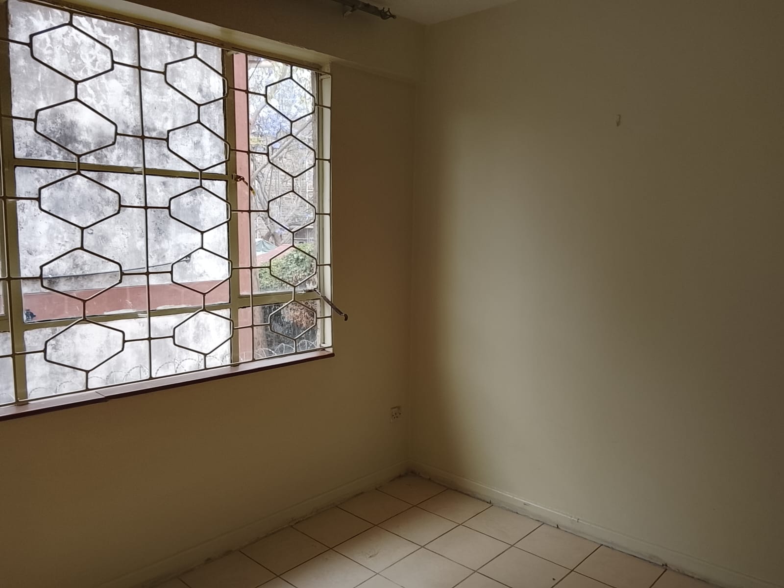 Elegant 2 Bedroom Ground-Floor Apartment for Rent in Hurlingham