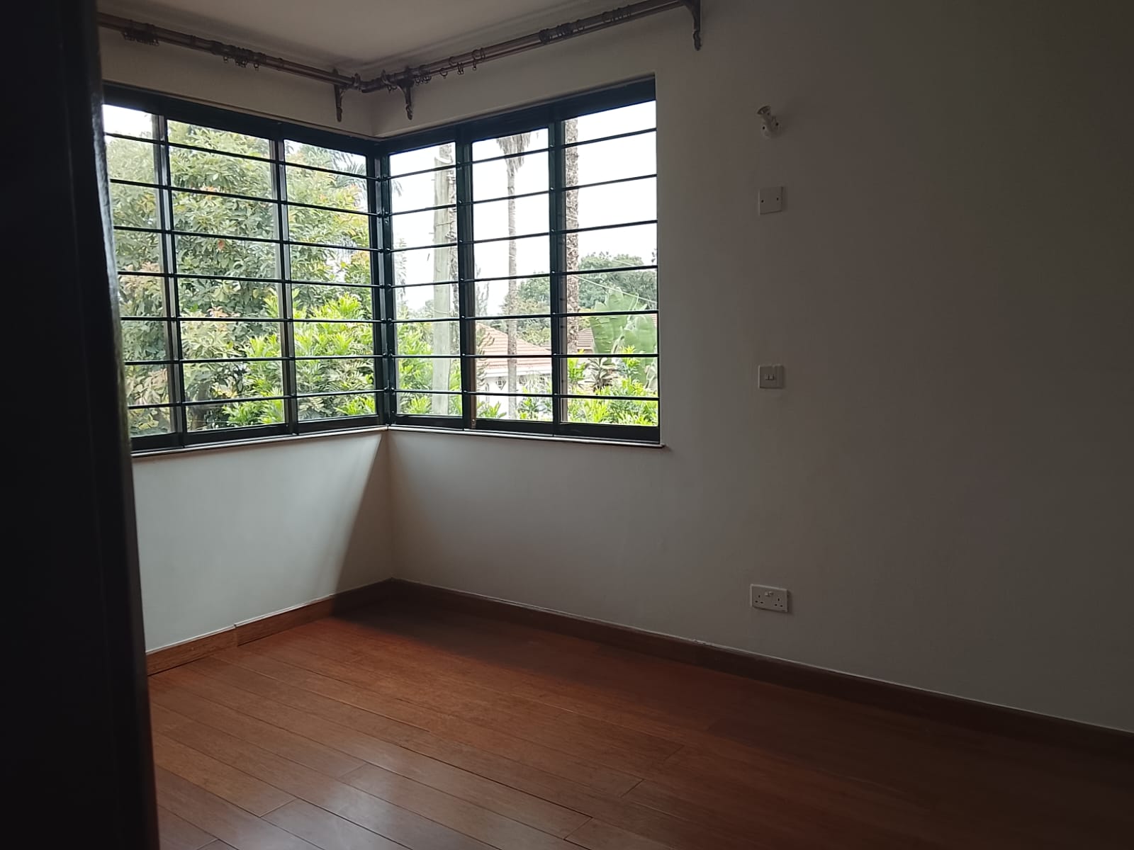 Modest 5 Bedroom Villa for Rent in  Lavington