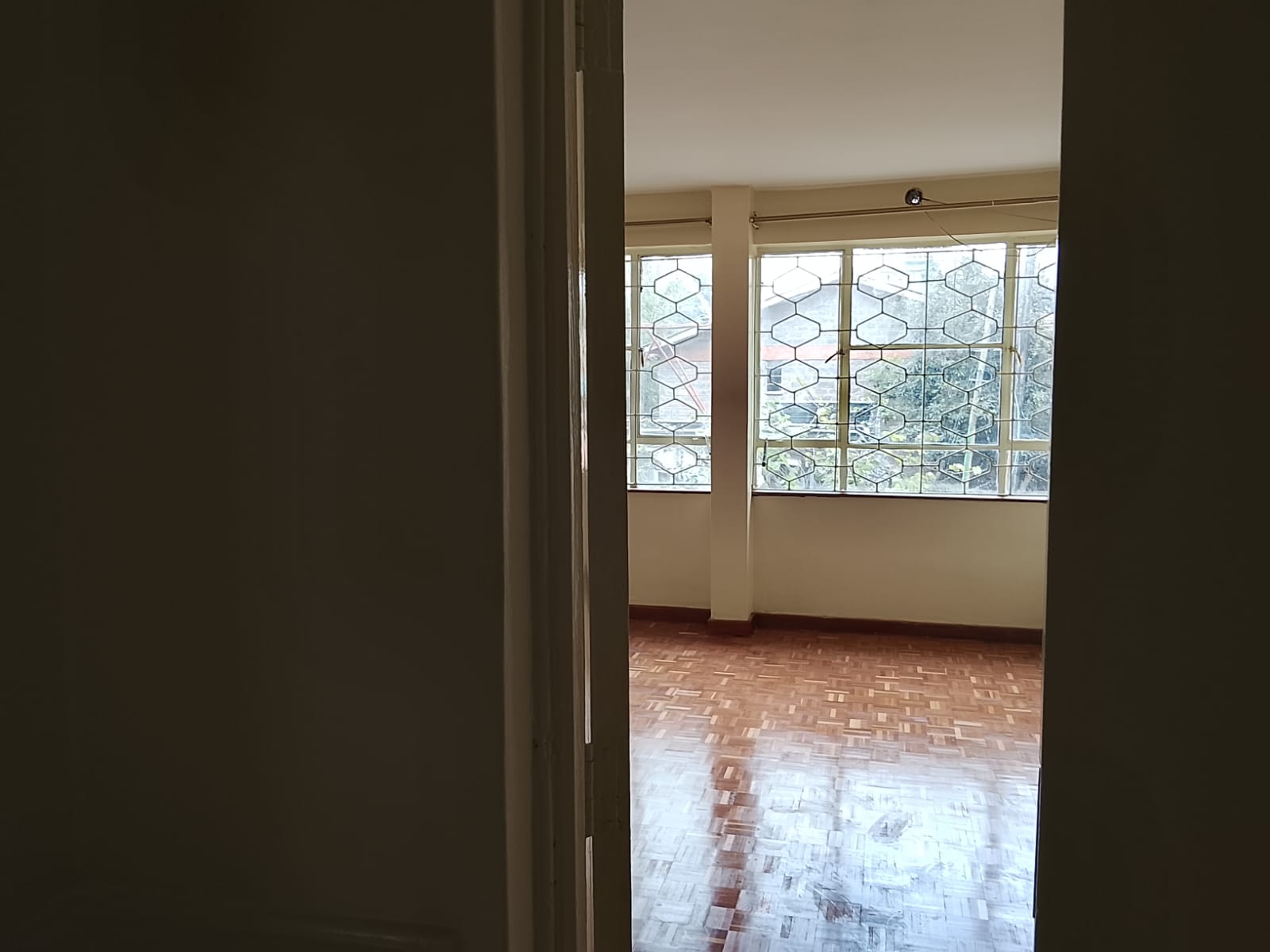 Elegant 2 Bedroom Ground-Floor Apartment for Rent in Hurlingham