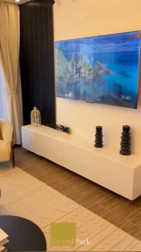 Elegant 3 Bedroom Apartments with DSQ