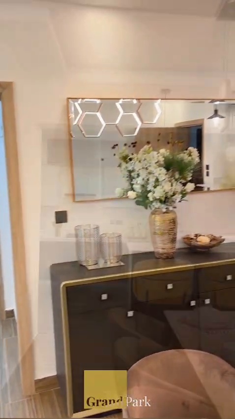 Elegant 3 Bedroom Apartments with DSQ