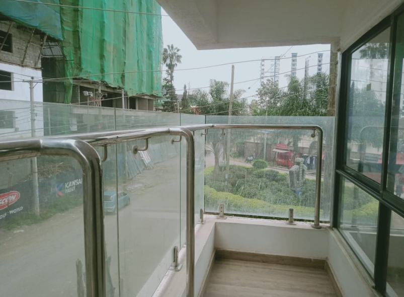 Family Friendly 4 Bedroom Apartment with DSQ in Parklands