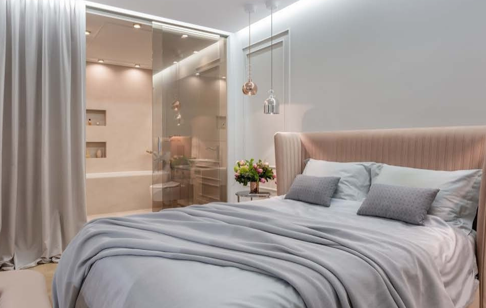 Beautifully Positioned 2 Bedroom Apartment in Parklands, 3rd Avenue.
