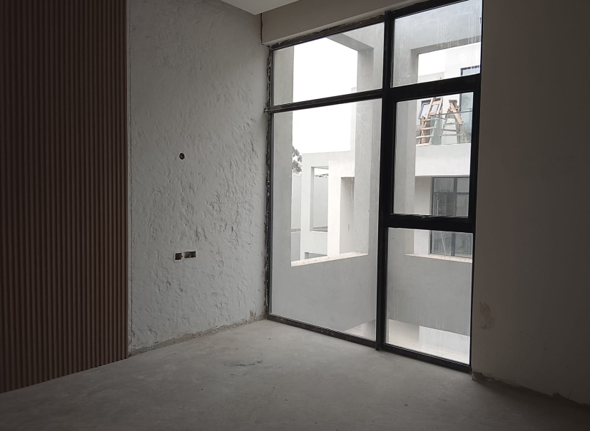 Grand 9 Bedroom Villa in Lavington, Apple Cross Road.
