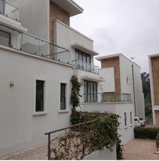 Extravagant 5 Bedroom Villas in Lavington, Apple Cross Road.