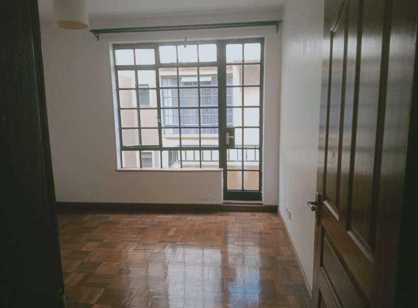 Spacious 3 Bedroom All Ensuite Apartments with DSQ in Riverside.