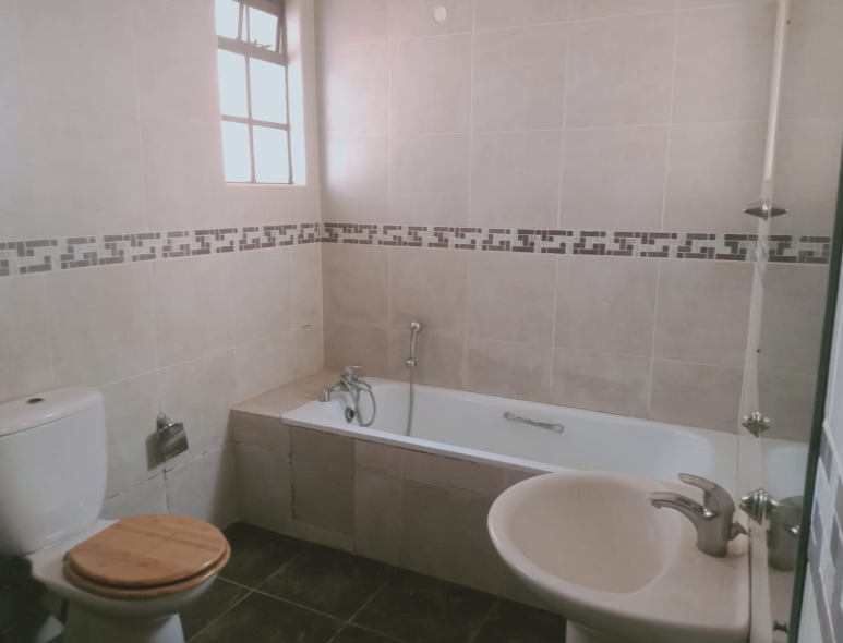 Simply Exceptional 3 Bedroom Duplex Apartments in Riverside