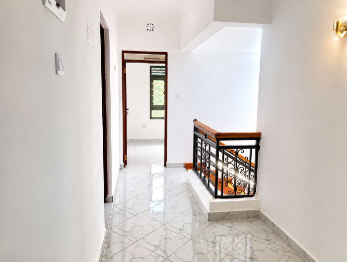 Contemporary 5 Bedroom Maisonette with DSQ in Ongata Rongai, Oloika Kamura Matasia Road