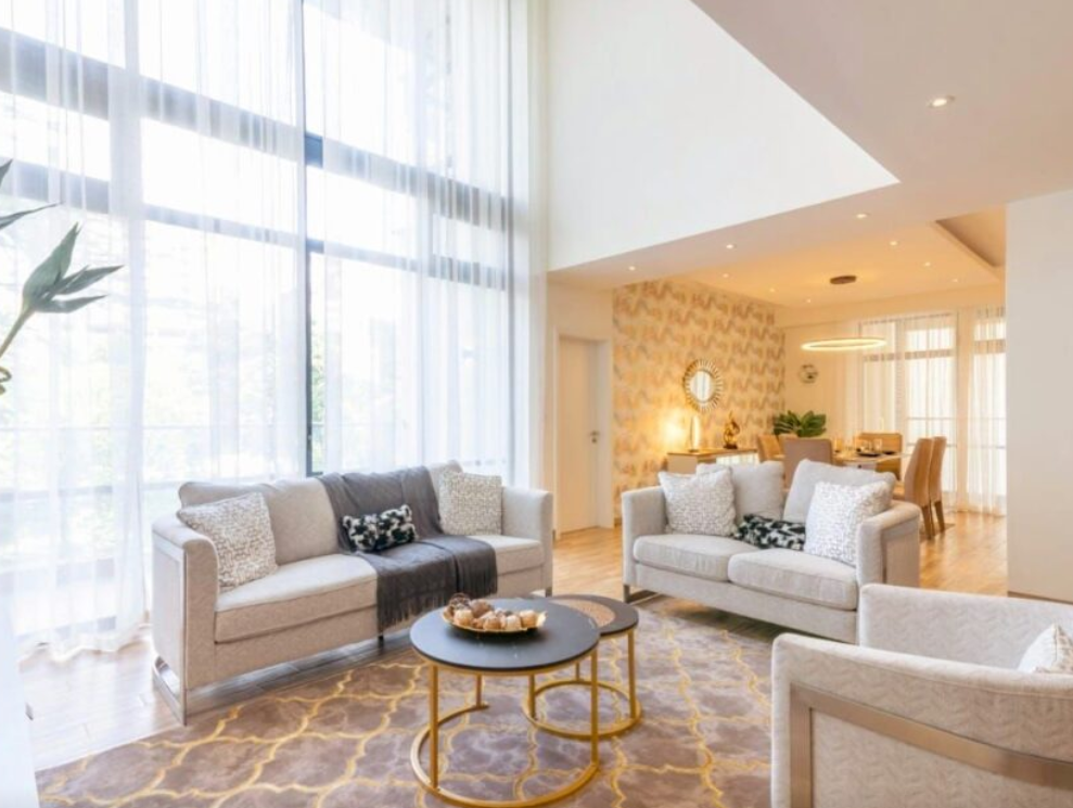 Simply Exceptional 3 Bedroom Duplex Apartments in Riverside