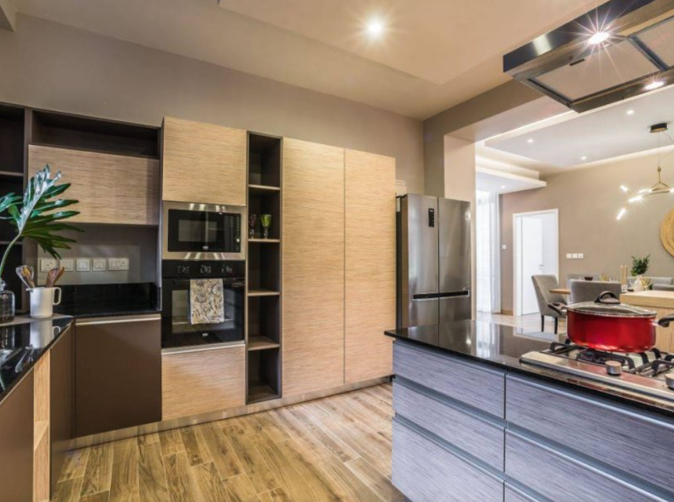 Simply Exceptional 4 Bedroom Duplex Apartments in Riverside