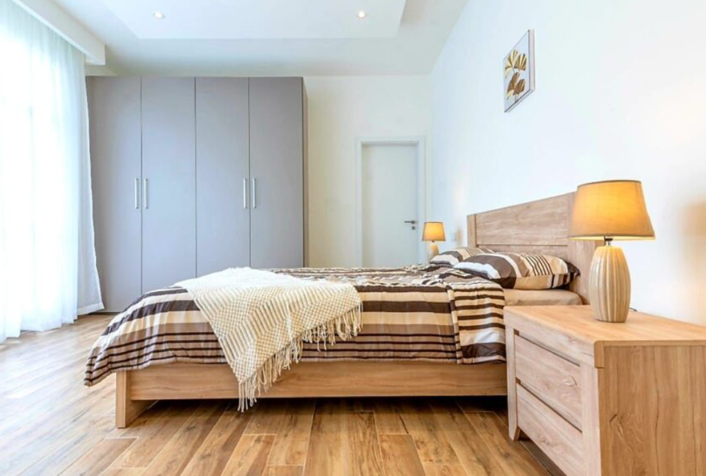 Simply Exceptional 3 Bedroom Duplex Apartments in Riverside