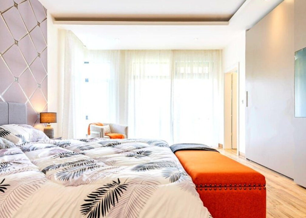 Simply Exceptional 3 Bedroom Duplex Apartments in Riverside