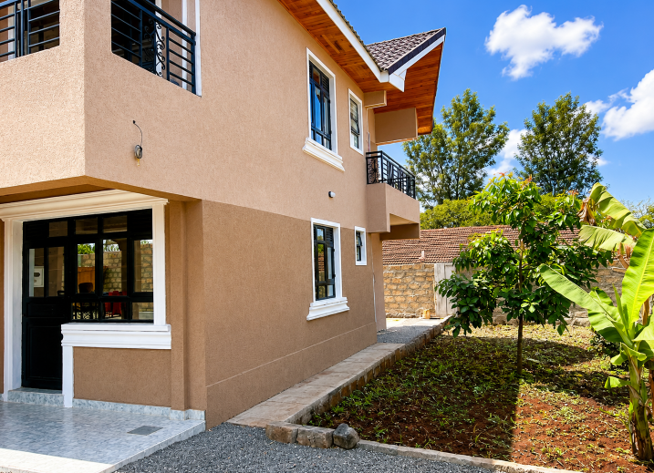 Contemporary 5 Bedroom Maisonette with DSQ in Ongata Rongai, Oloika Kamura Matasia Road