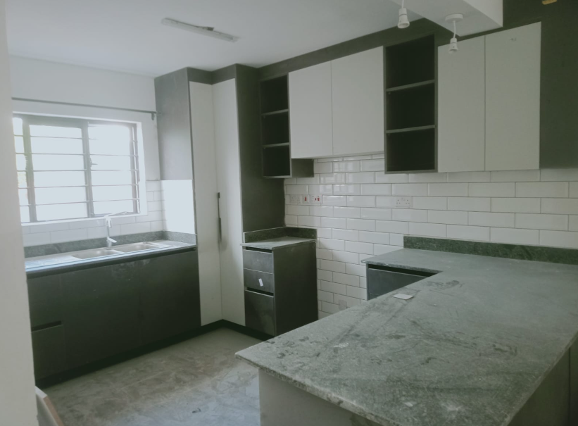 Sophiscated 3 Bedroom Maisonette in Kerarapon , Karen
