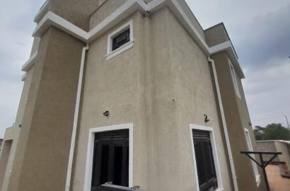 Modern 4 Bedroom  all esuit with an Attic.in RUIRU .KAMAKIS.